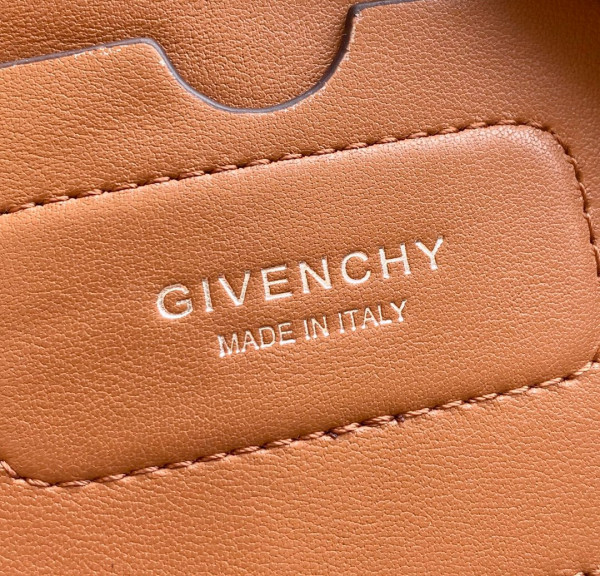 GIVENCHY ANTIGONA SOFT