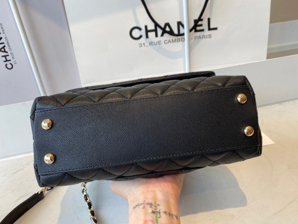 CL FLAP BAG WITH TOP HANDLE