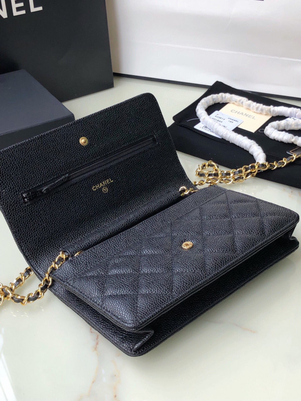 CL CHAIN WALLET CAVIAR