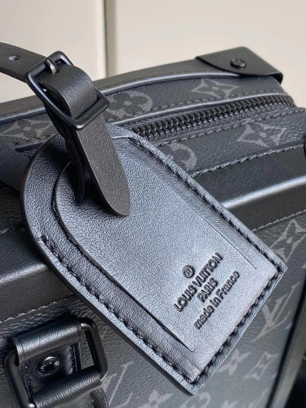 l**is V*t*n soft trunk