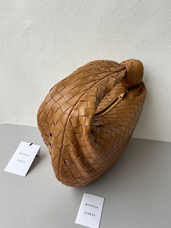 Bo*te*ga ve*ne*ta teen jodie