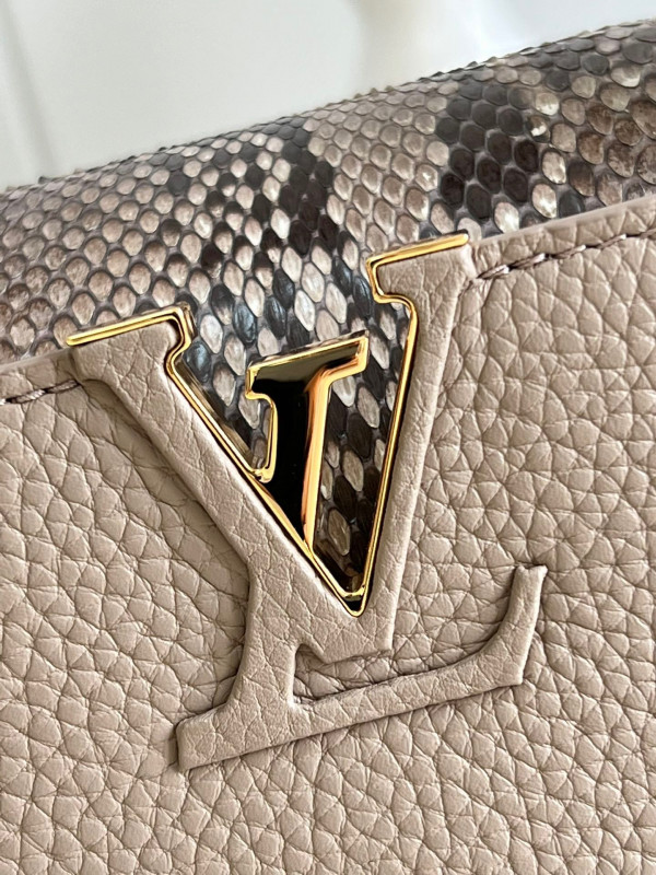 l**is V*t*n capucines mini