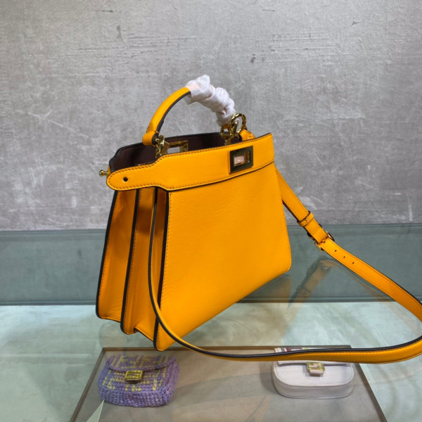 F**di peekaboo iseeu small-27x21x11cm