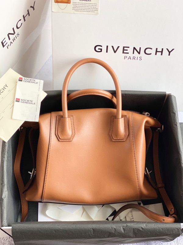 GIVENCHY ANTIGONA SOFT