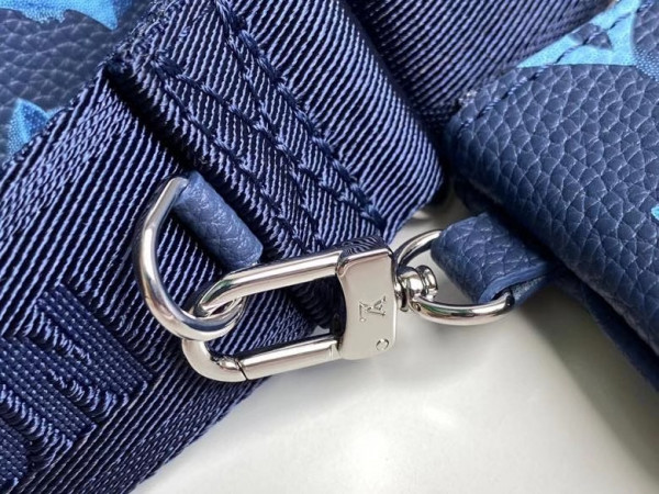 l**is V*t*n trio messenger