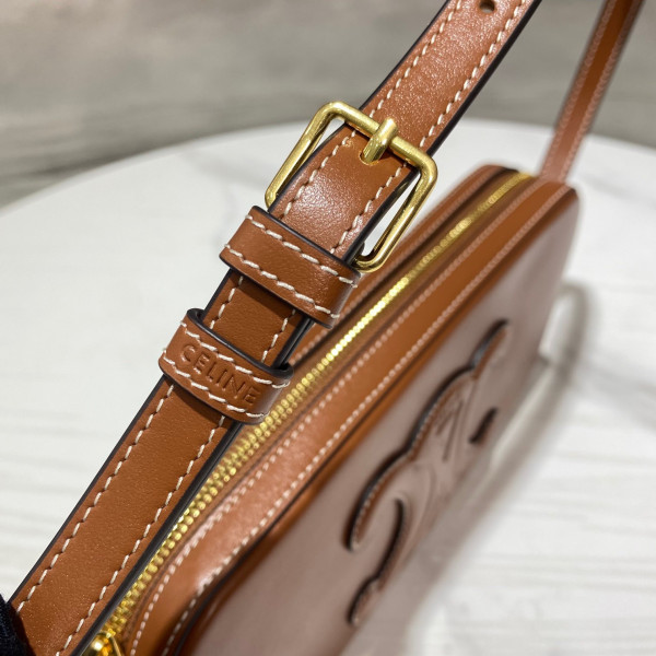 Ce**e mini camera shoulder bag