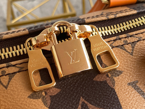 l**is V*t*n keepall bandouliÈre 50