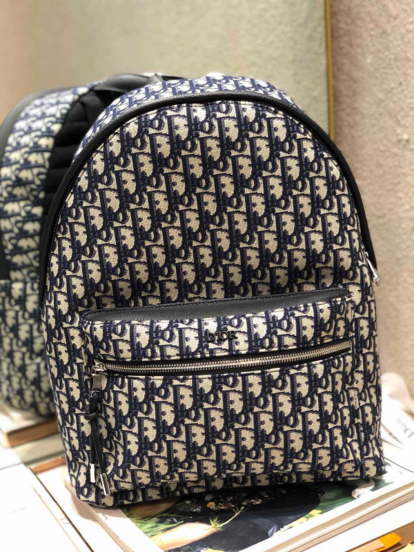 D*or oblique backpack