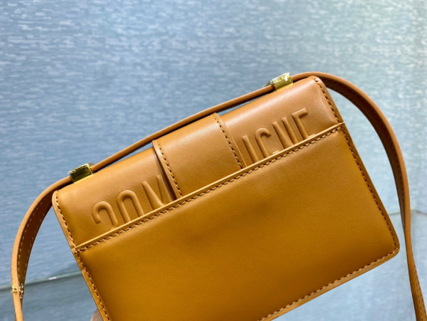 D*or 30 montaigne bag