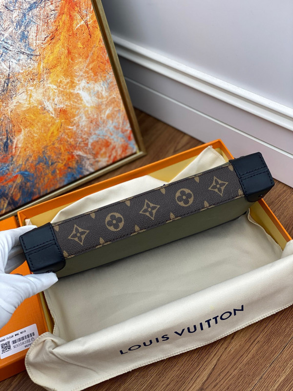 l**is V*t*n pochette voyage steamer