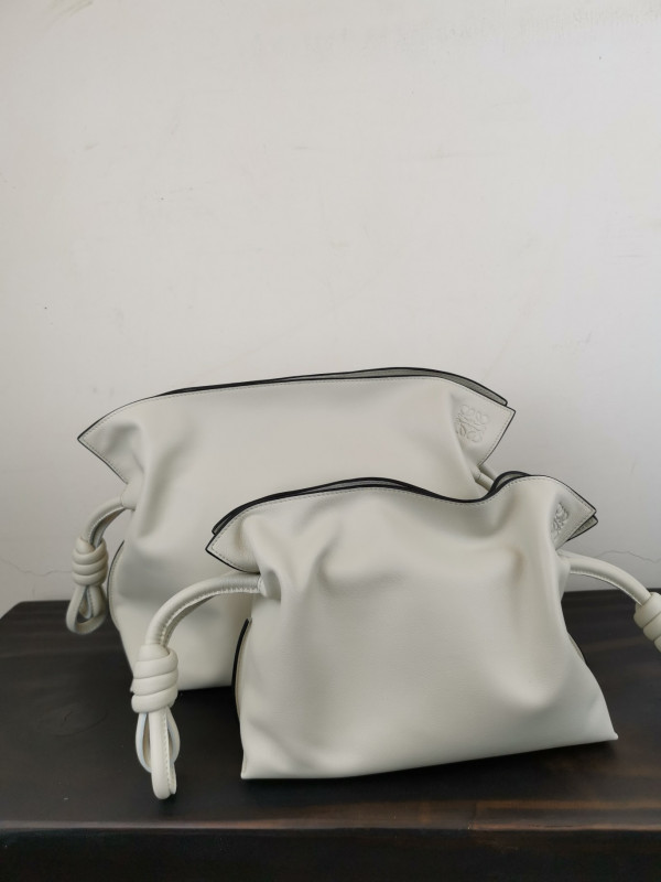 LOEWE Flamenco clutch