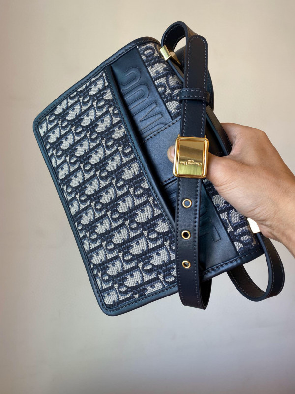 D*or oblique montaigne