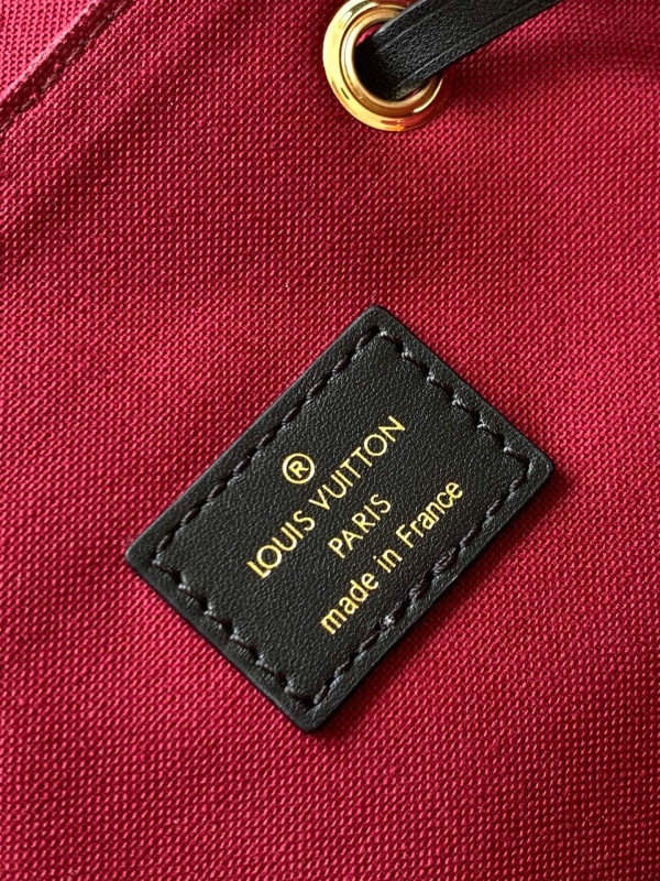 l**is V*t*n montsouris pm