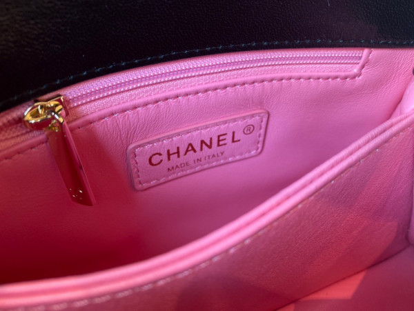 CL MINI FLAP BAG WITH TOP HANDLE