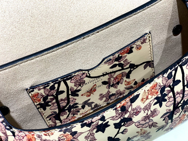 D*or bobby east-west bag