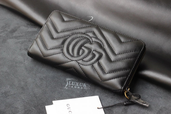 G*u*i gg marmont zip around wallet