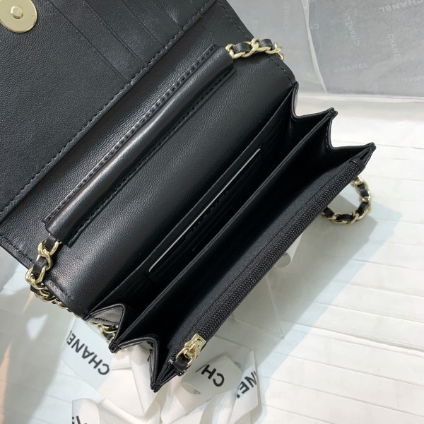CL MINI WALLET ON CHAIN