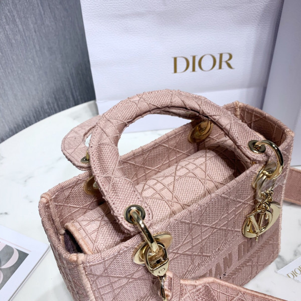 LADY D-LITE EMBROIDERED CANNAGE BAG