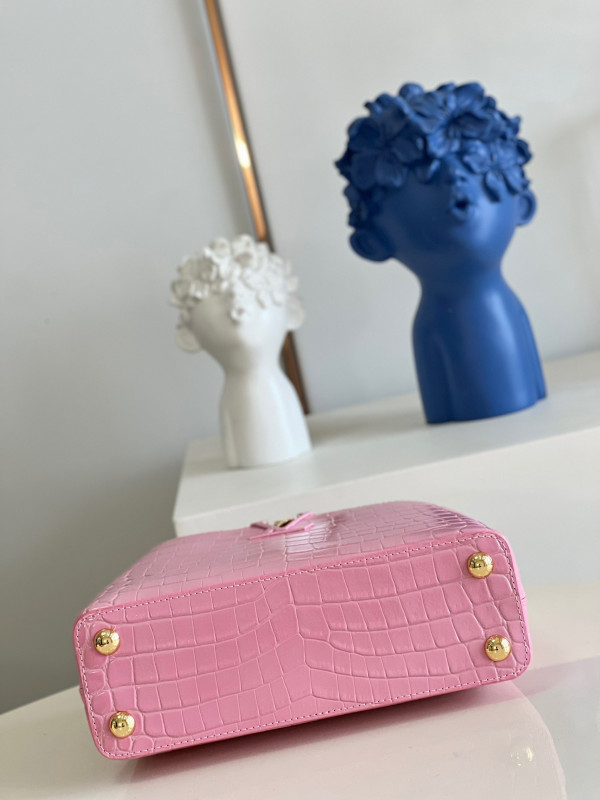 l**is V*t*n capucines bb