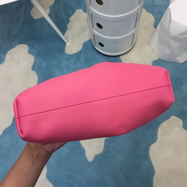 Bo*te*ga ve*ne*ta mini pouch