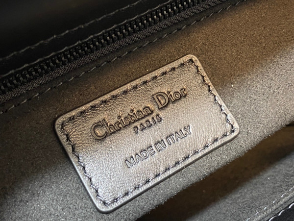 lady D*or small-20-16.5-8cm