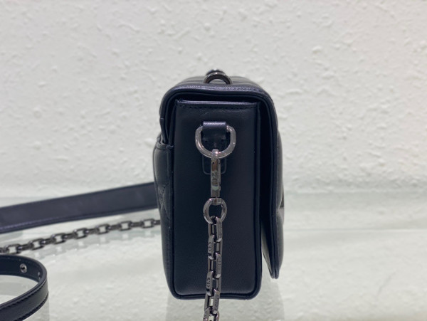 D*or 30 montaigne box bag with handle