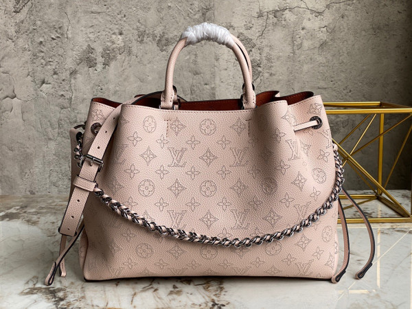 l**is V*t*n bella tote