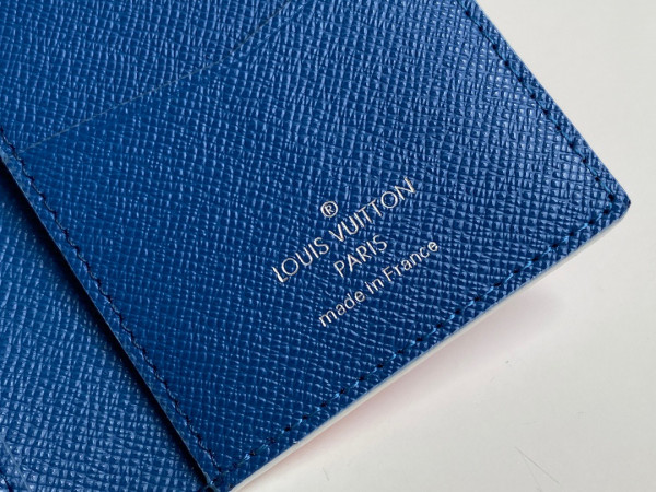 l**is V*t*n pocket organizer