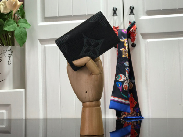 l**is V*t*n pocket organizer