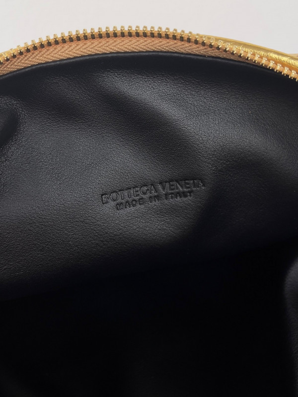 Bo*te*ga ve*ne*ta teen jodie