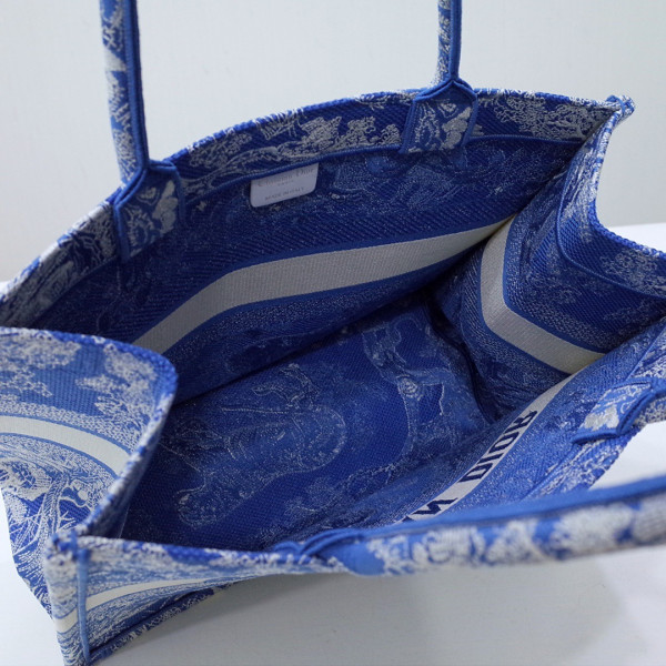 D*or book tote medium/large