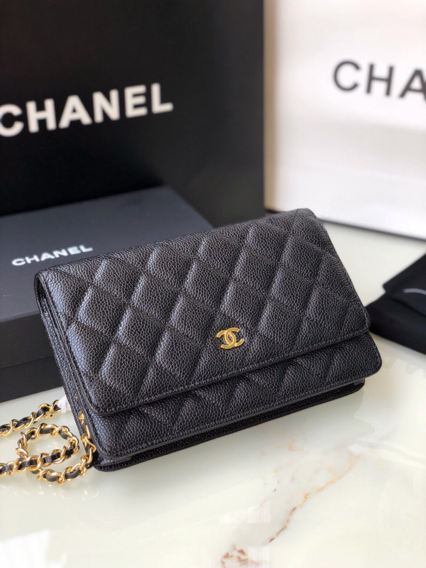 CL CHAIN WALLET CAVIAR