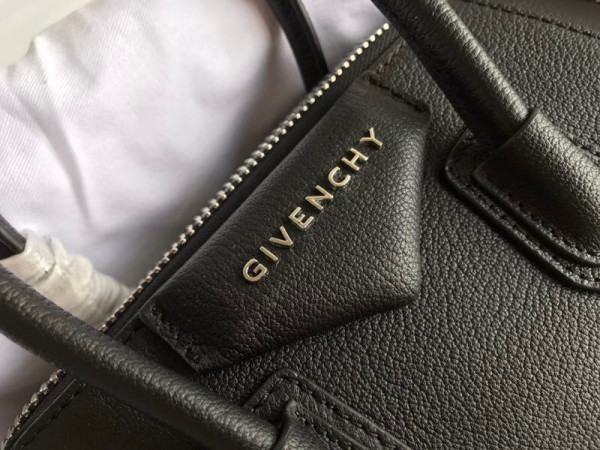 GIVENCHY ANTIGONA MINI/SMALL/MEDIUM IN GRAINED LEATHER