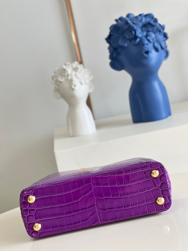 l**is V*t*n capucines bb