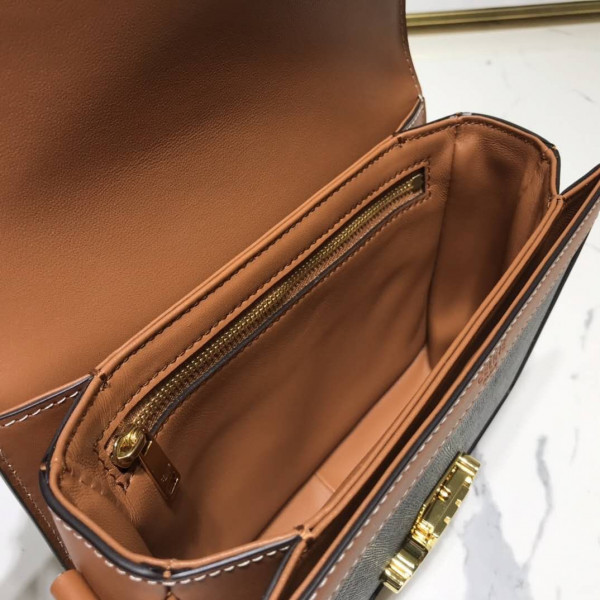 Ce**e teen triomphe bag