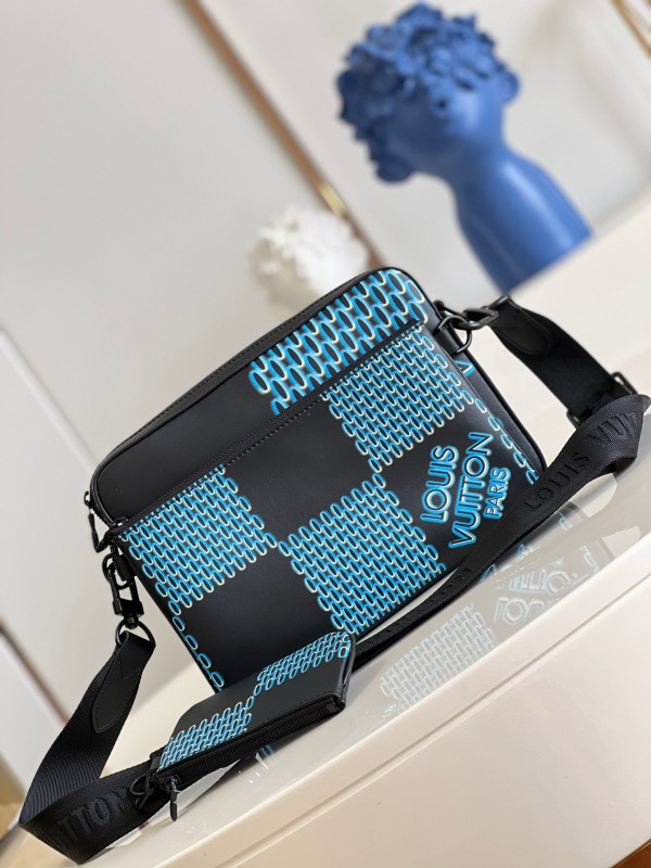 l**is V*t*n trio messenger