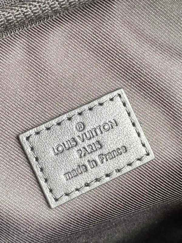 l**is V*t*n scott messenger