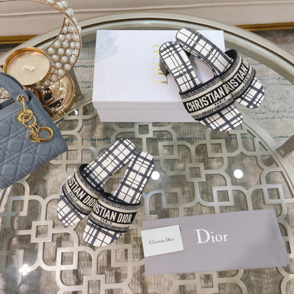 D*or dway heeled slide