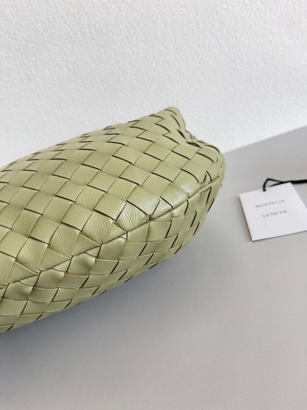 Bo*te*ga ve*ne*ta teen jodie