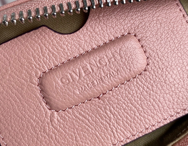 GIVENCHY NANO ANTIGONA