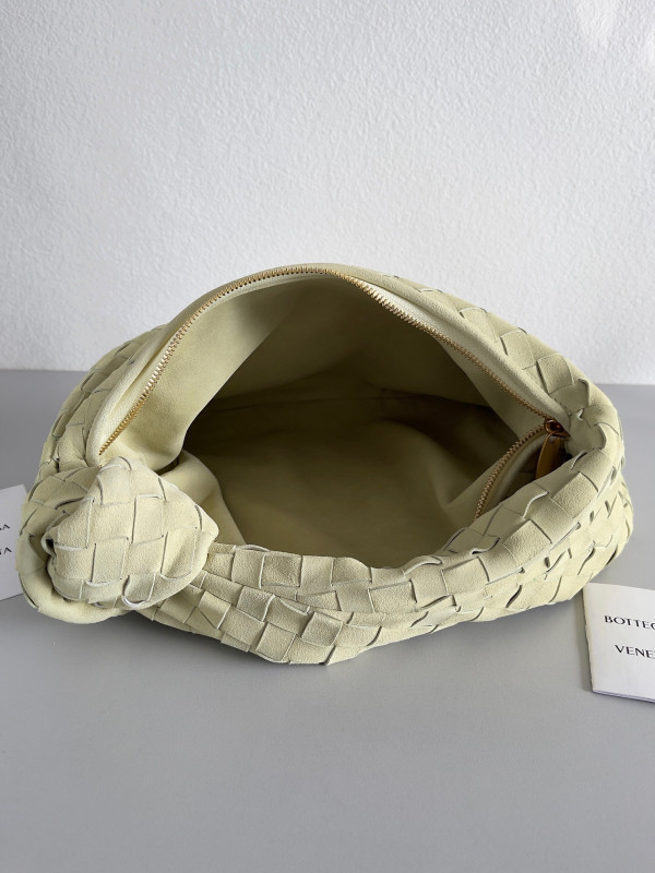 Bo*te*ga ve*ne*ta teen jodie