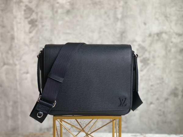 l**is V*t*n district pm