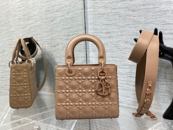 lady D*or small-20-16.5-8cm