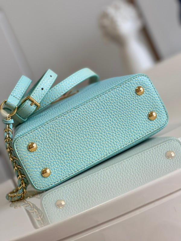 l**is V*t*n capucines mini