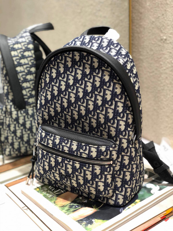 D*or oblique backpack