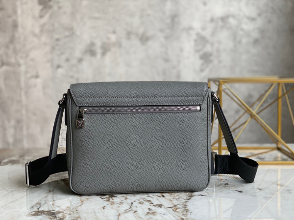 l**is V*t*n district pm