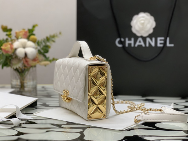 CL MINI FLAP BAG WITH HANDLE