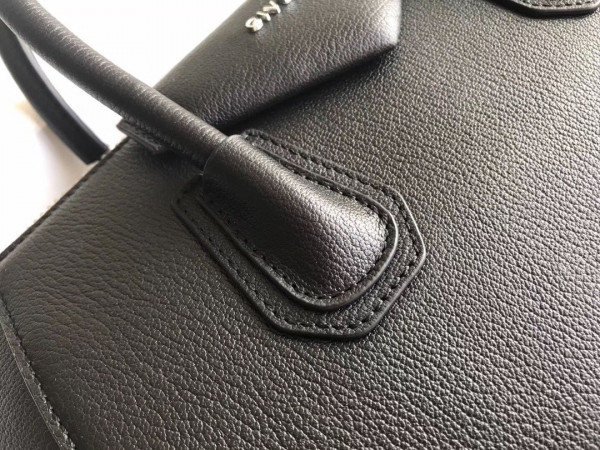 GIVENCHY ANTIGONA MINI/SMALL/MEDIUM IN GRAINED LEATHER