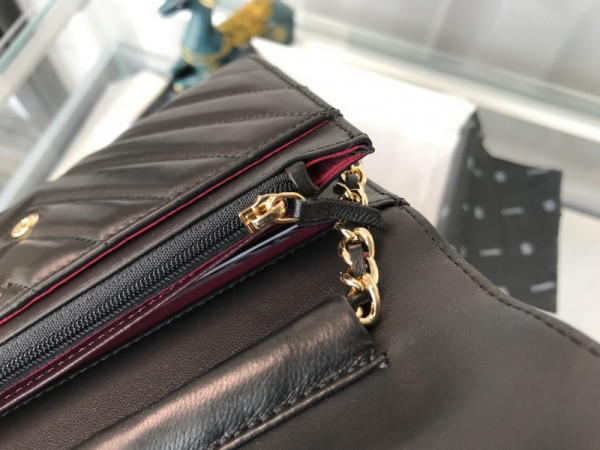 CL Flap Bag Lambskin With Gold / Silver Hardware
