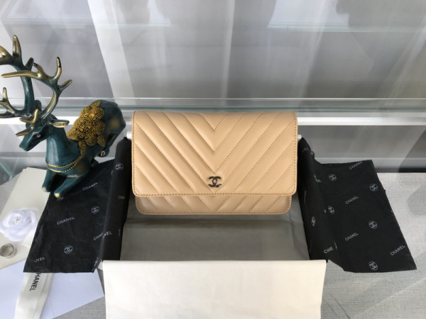 CL Flap Bag Lambskin With Gold / Silver Hardware